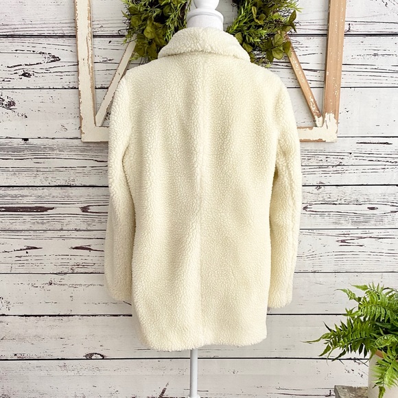 J. Crew Ivory Teddy Fleece Shaw Collar Coa… - Picture 6 of 7